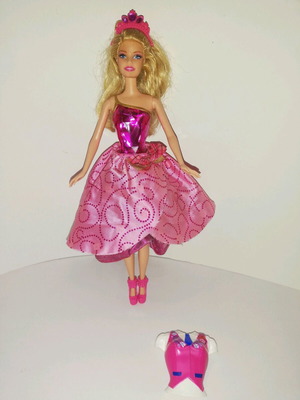 Barbie Princess Charm School Blair doll like new