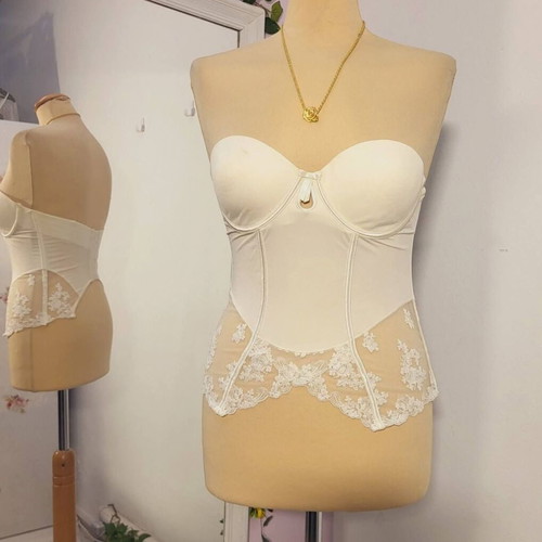 Vintage and secondhand lingerie mix 20kg, easy-wear, robes, nightgowns