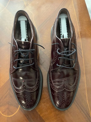 Bordeaux shoes used, size 10 (about 9.5)
