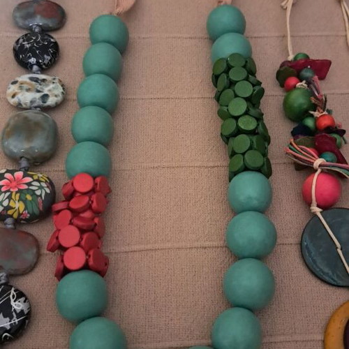 Long necklaces with stones and wood, set of 4, like new
