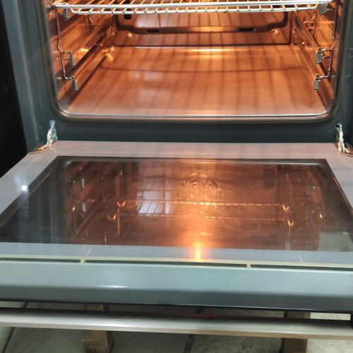 Bosch built-in electric oven with ceramic hob, 2 baking trays and grill