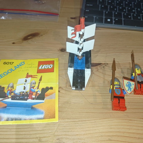 Lego Vintage King's Oarsmen Castle Lion Knights 6017 used
