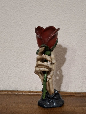 Nemesis Now Eternal Flame candle holder like new