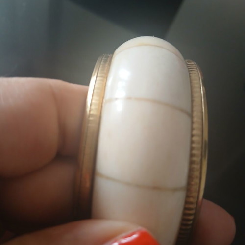 Vintage bracelet with bone 6.5 cm opening like new