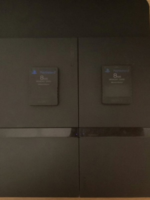 PlayStation 2 slim μεταχειρισμένο με 2 memory cards