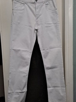 White denim pants like new, silver button, sizes S and M