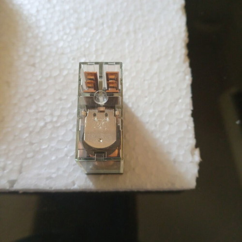Omron G2R-2 24V DC/5A micro relays like new, pack of 7