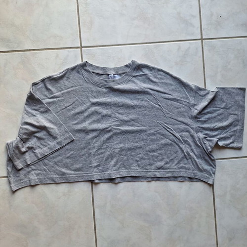 Crop T-shirt H&M gray size L like new