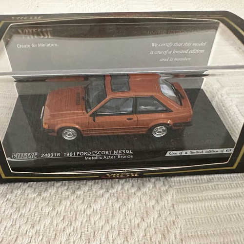 Vitesse Ford Escort MK3 καινούργιο στο κουτί του