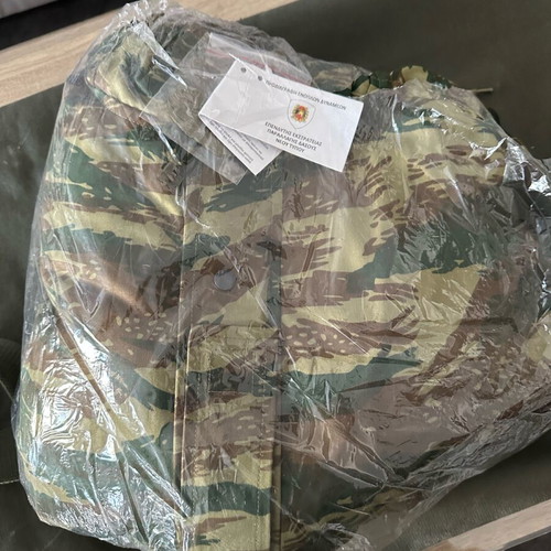 Army jacket with hood XL and lining new