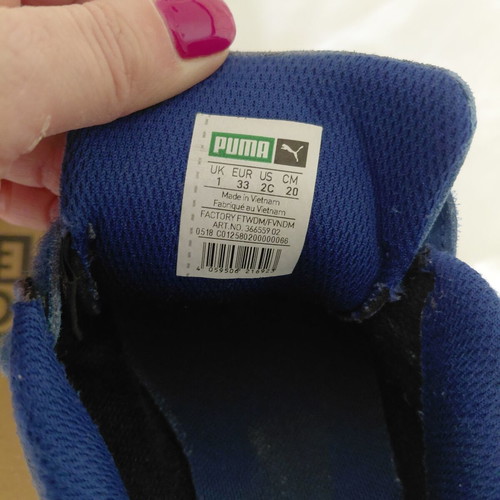 Puma sneakers used, size 33, blue suede leather