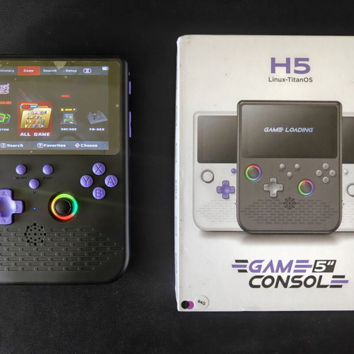 H5 Titan Console 5-inch screen, 22000 games, 34 emulators, black with purple buttons