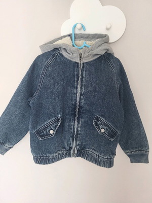 Zara denim jacket with fur lining for 4-5 years old