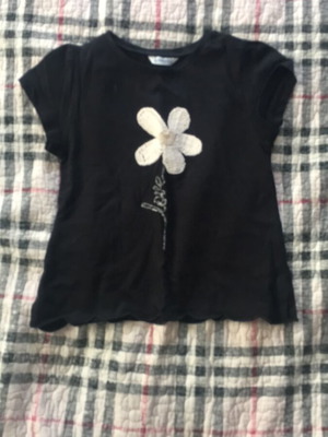 Mayoral girls' t-shirt with embroidery like new, black, size 122 cm