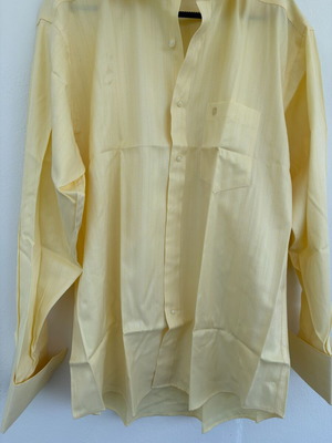 Zegna dress shirt new, banana color, size L