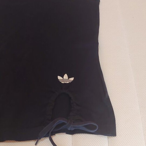Adidas tank top like new, size 32, black