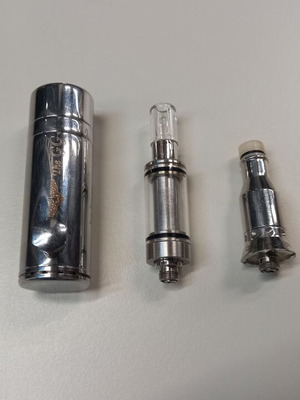 Mechanical Mod GG and 2 atomizers by Leo like new