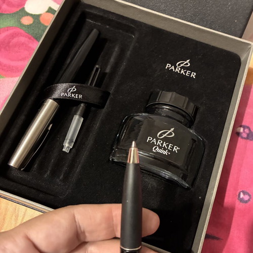 Parker IM Essential Matte Black CT gift set with pens and ink