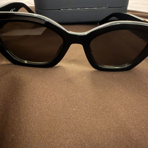 Tommy Hilfiger sunglasses new, black