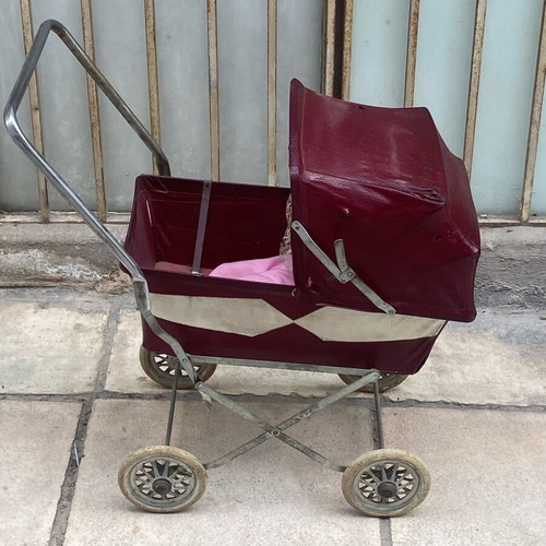 Collectible Evpa 1970 doll stroller used vintage