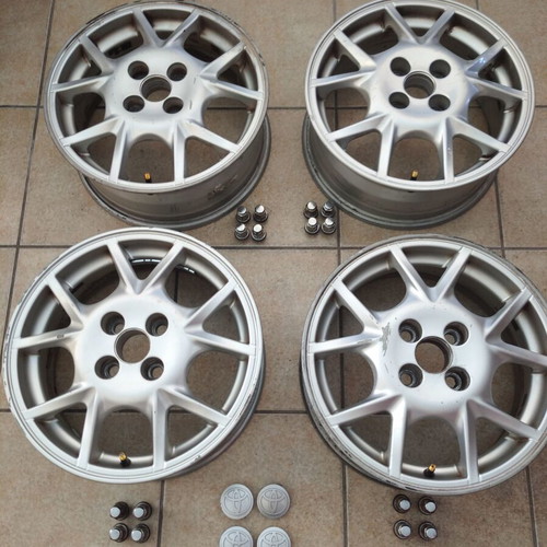 Toyota aluminum car rims set size 16 like new, 4 pieces