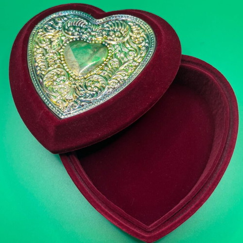 Storage case used, heart-shaped, diameter 11cm