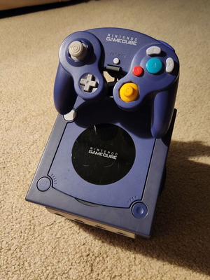3D Printed Βάση Κονσόλας και Χειριστηρίου με Cable Management για Nintendo GameCube καινούργιο