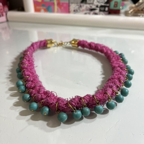 Handmade necklace like new, pink and green