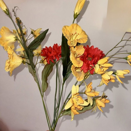 Decorative plastic flowers new
