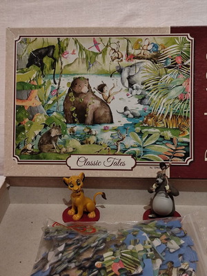 Mowgli puzzle set with 2 figures, 100 pieces