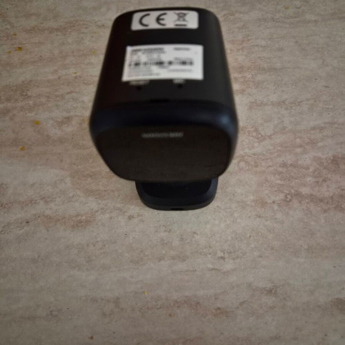 Hikvision F6 Pro Car DVR Camera 1600P Wi-Fi GPS like new