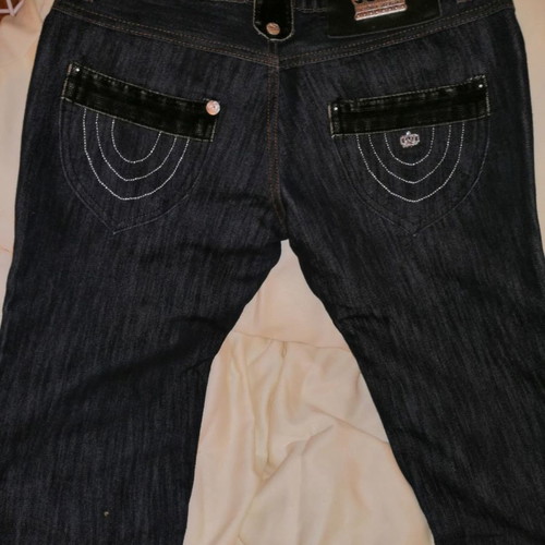 Victoria Beckham capri used, size 28