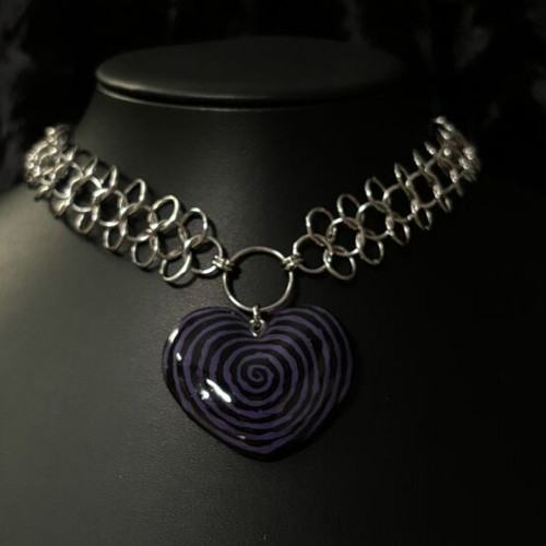 Chainmail Spiral Heart Necklace handmade, black and purple