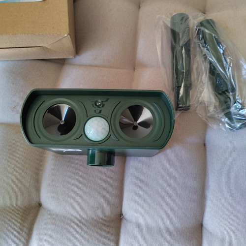 Timeless Tools HOP1000845-1 Solar Ultrasonic Animal Repeller new
