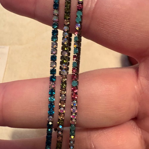 Elastic bracelets with rhinestones like new, set of 3