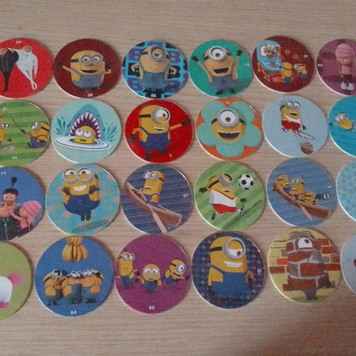 Minions Chipicao caps like new, pack of 30 pieces