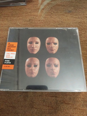Pink Floyd Is There Anybody Out There? 2CD like new