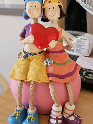 Cute piggy bank like new in cheerful colors