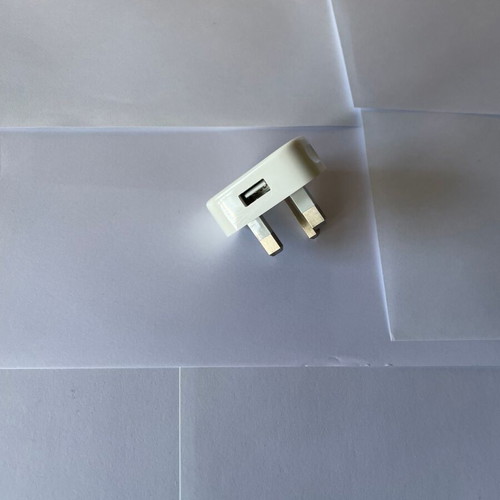 Apple Travel Charger A1399 like new with British USB plug