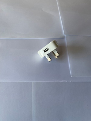 Apple Travel Charger A1399 σαν καινούργιο με βρετανικό βύσμα USB