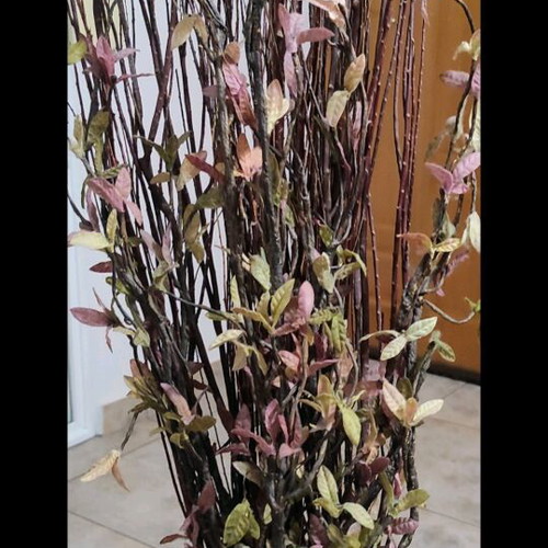 Clay vase 50 cm high with artificial flowers 1.40 m used, burgundy