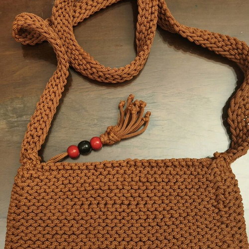 Knitted shoulder bag new, brown and red