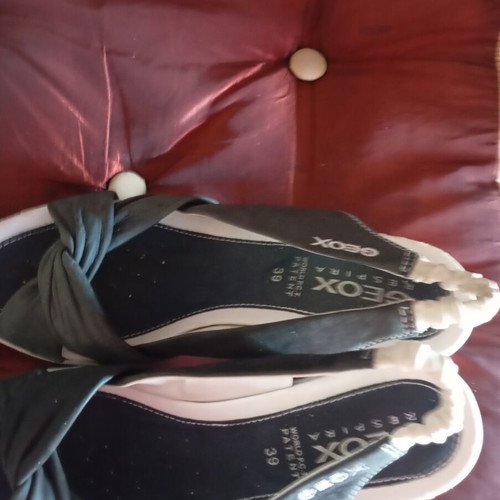 Geox women's sandals size 39 used, gray, platform style