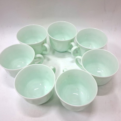 Arcopal Glasses set of 7 jadeite green milk glass like new