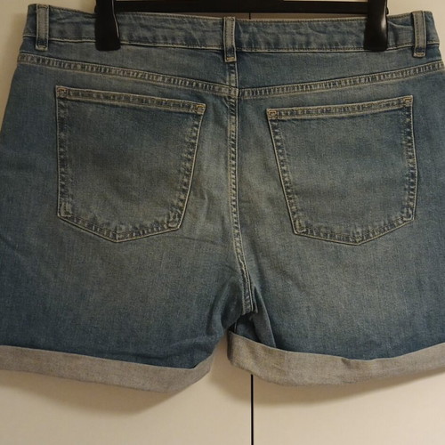 Marks & Spencer women's blue jean shorts size 16 like new