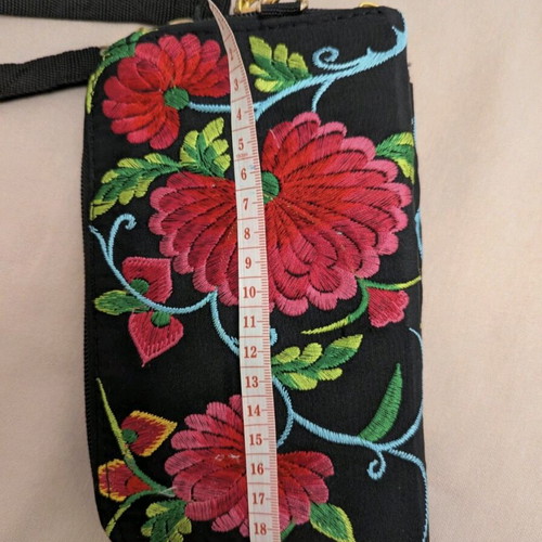 Small crossbody bag like new with phone pocket and wallet, black multicolor