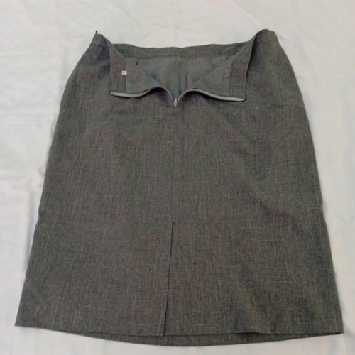 Women's skirt gray like new, size 50