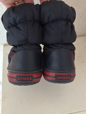 Crocs boots size C7, blue