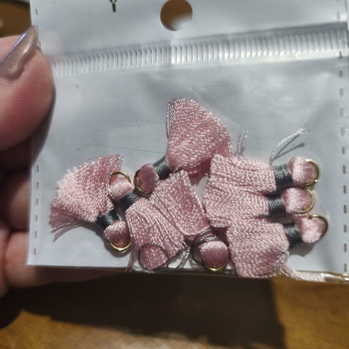 Craft and jewelry making tassels like new