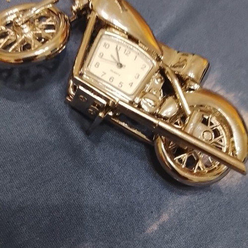 Metal miniature motorcycle table clock